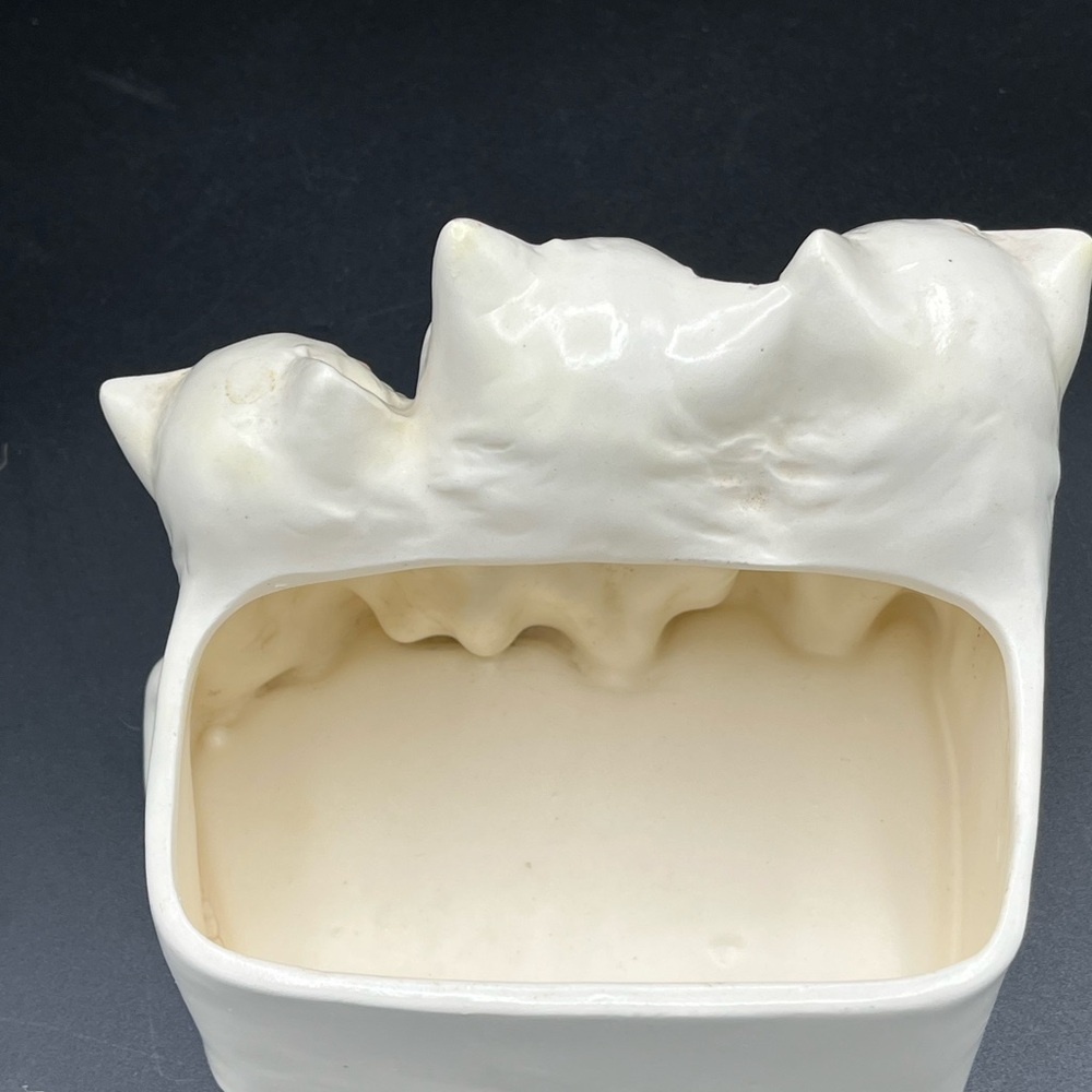 Vintage Napcoware three kittens ceramic planter - Picture 7 of 10